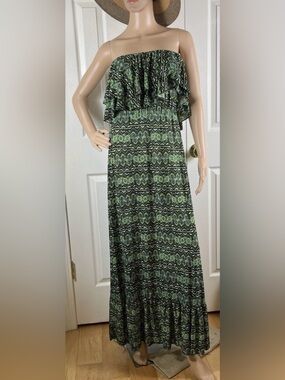 Green Patterned Maxi Dress with Ruffle Bodice - Women